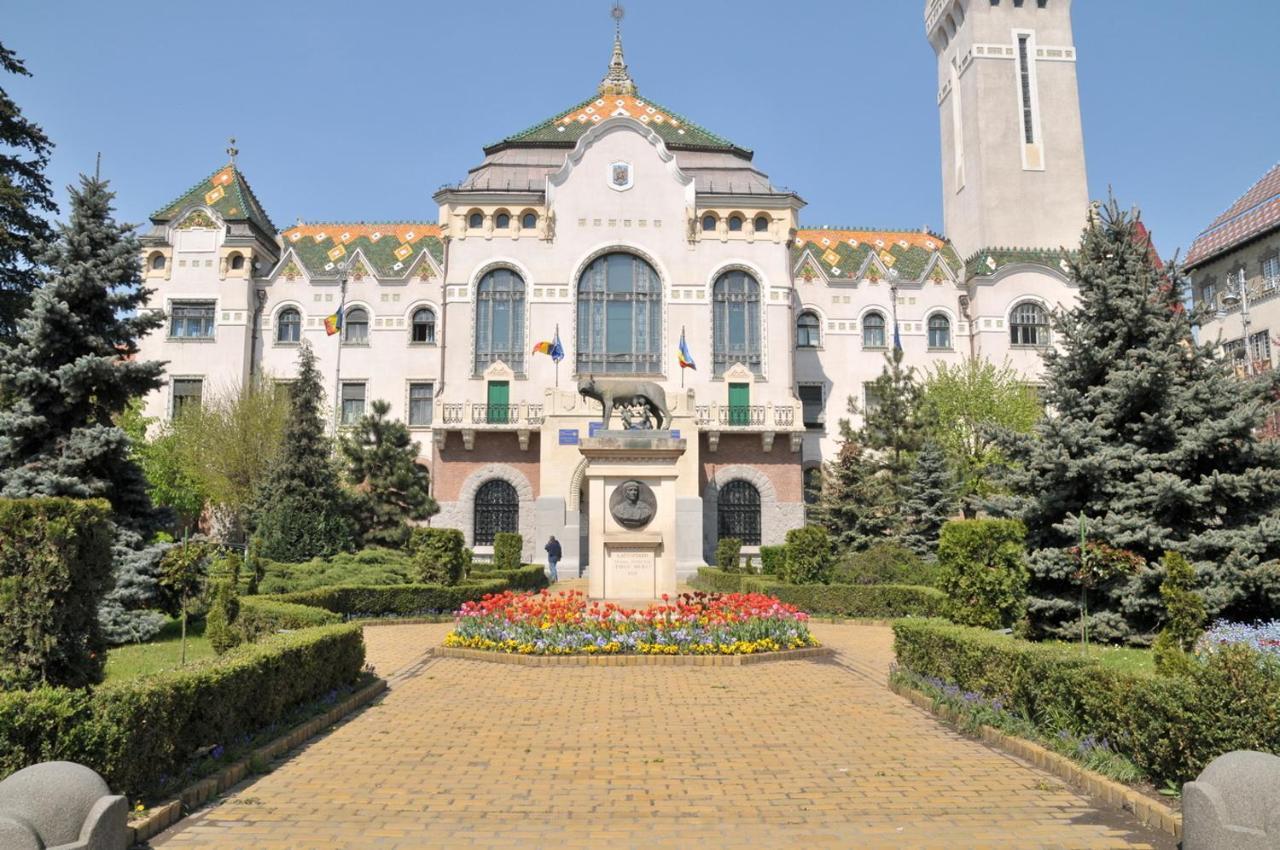 Butterfly Apartment-Hidden Gem In The Heart Of Târgu-Mureş Exterior foto